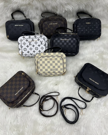 Desenli Monogram Kadın Çanta